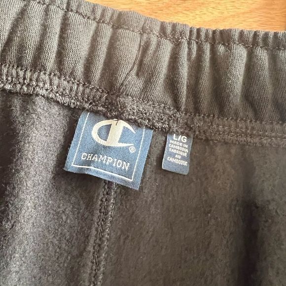 - Champion | Joggers - size large - Picture 4 of 4